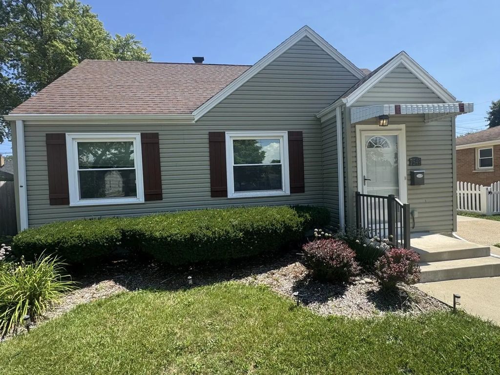 7549 31st Ave, Kenosha