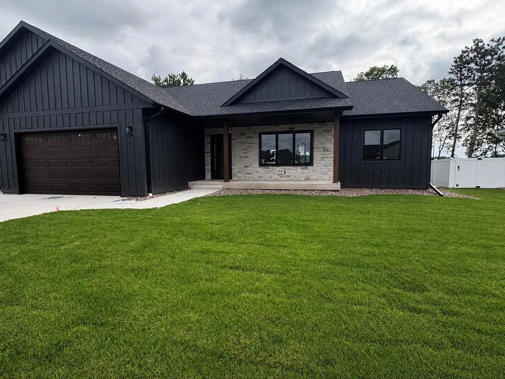 1419 Herb Ln, Holmen