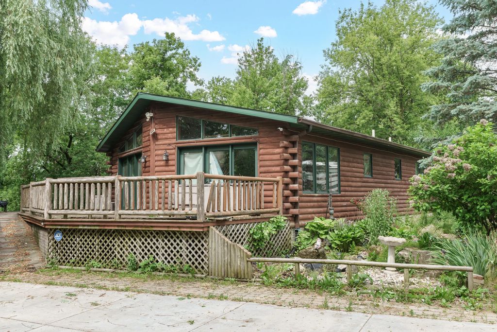 W1852 Iowa Rd, Herman