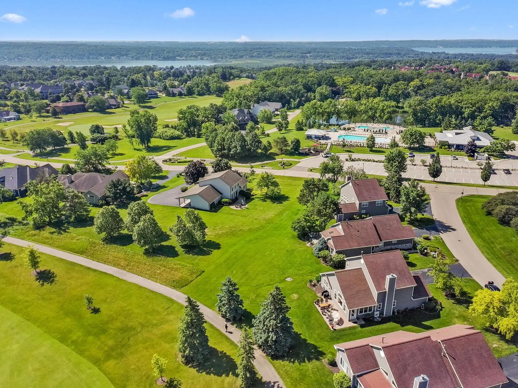1813 Golfview Dr 35-03, Geneva