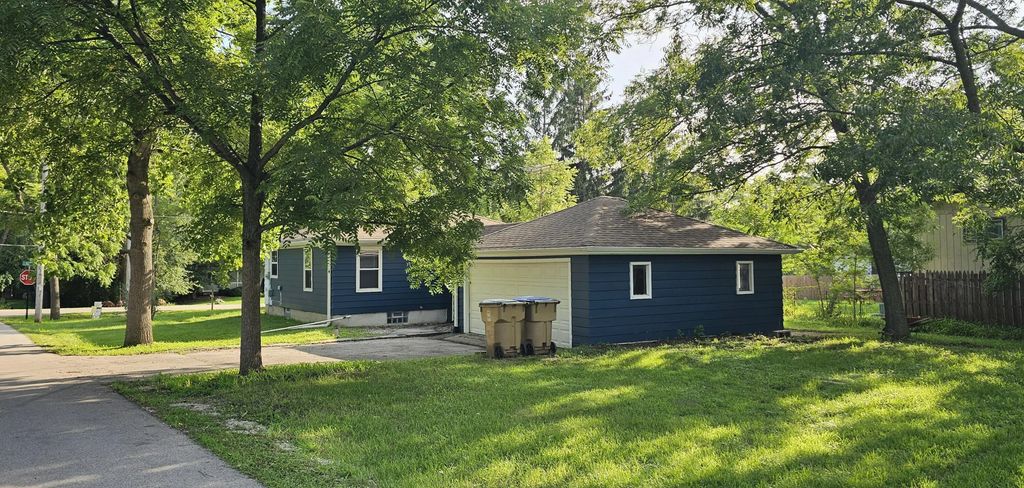 11102 82nd St, Pleasant Prairie