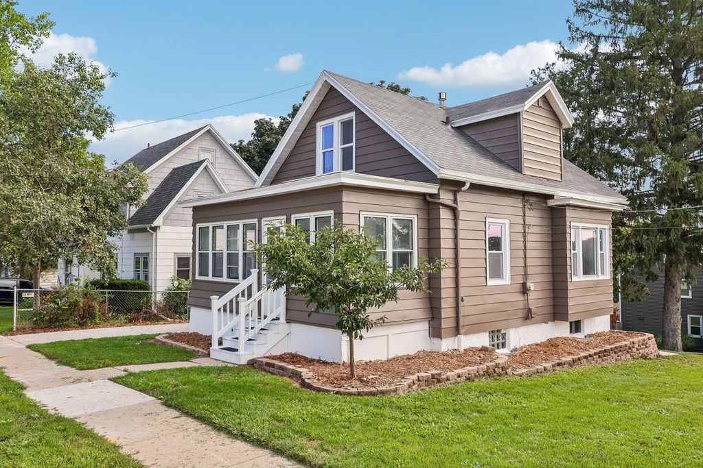 201 N Concord Ave, Watertown