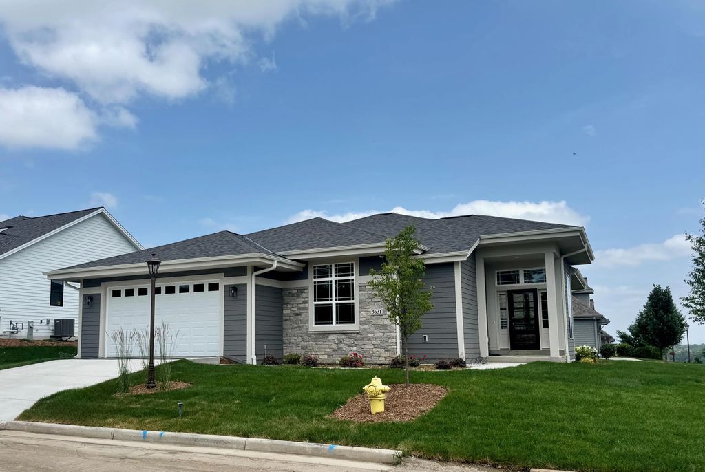 3631 Alder Dr, Waukesha