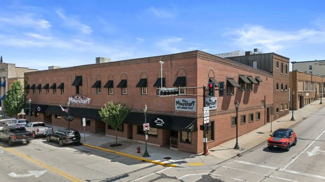 22 N Main St, Hartford