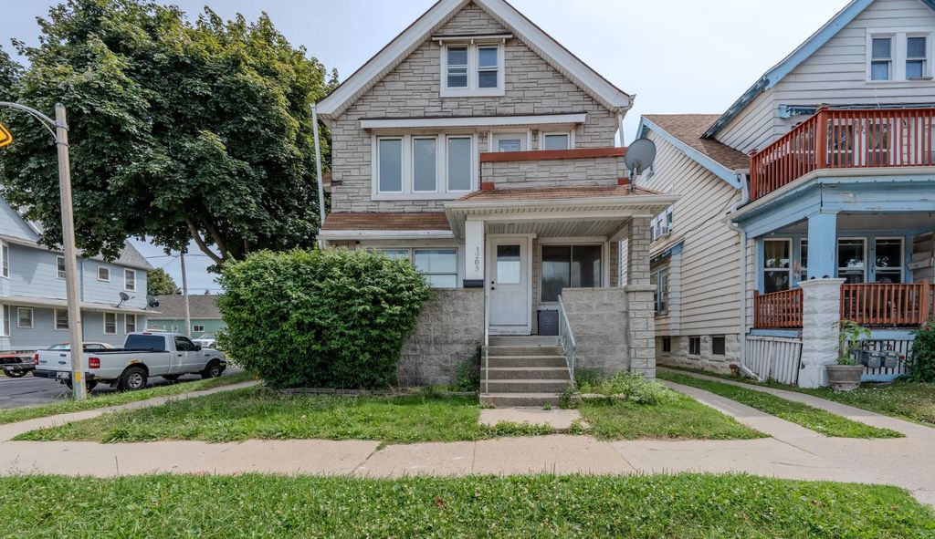 3107 S 12th St, Milwaukee