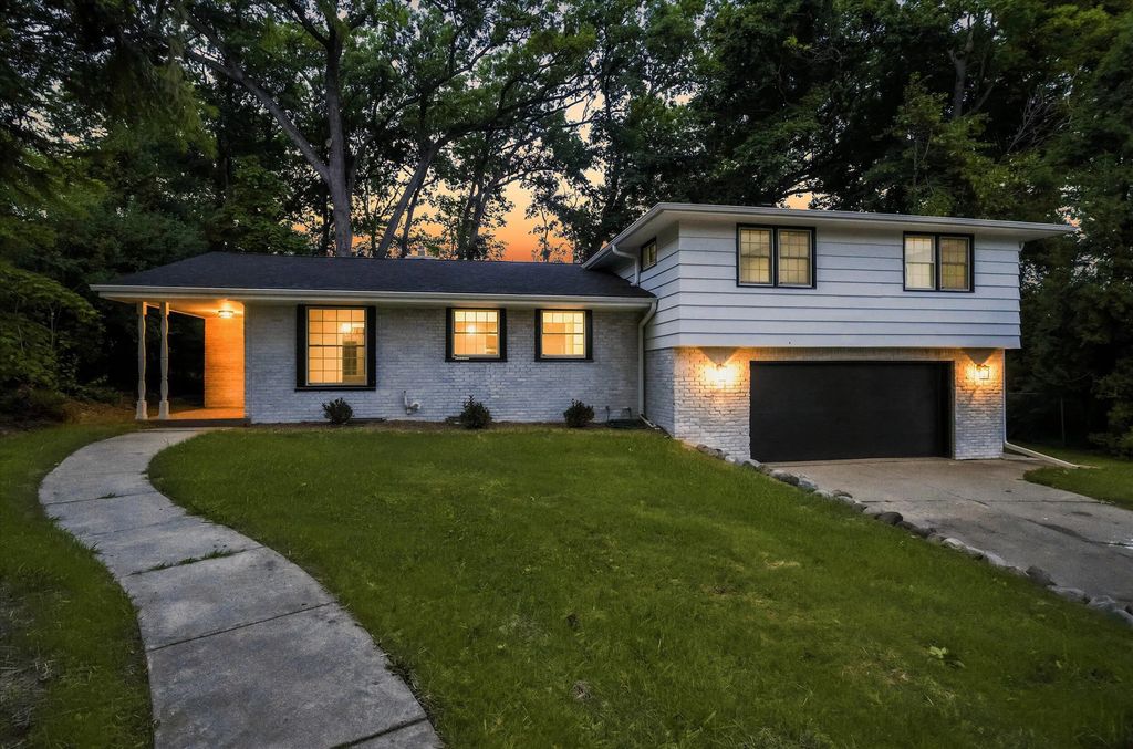 12246 W Euclid Ave, West Allis