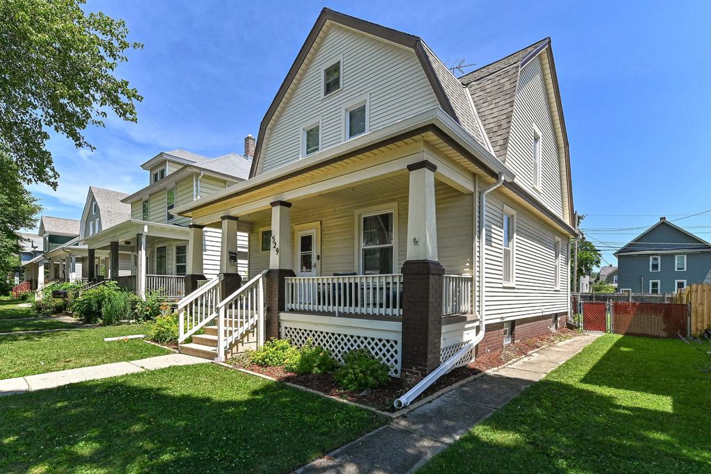 1529 Flett Ave, Racine