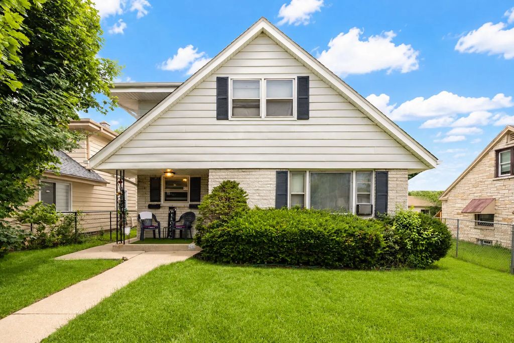 5663 N 64th St, Milwaukee