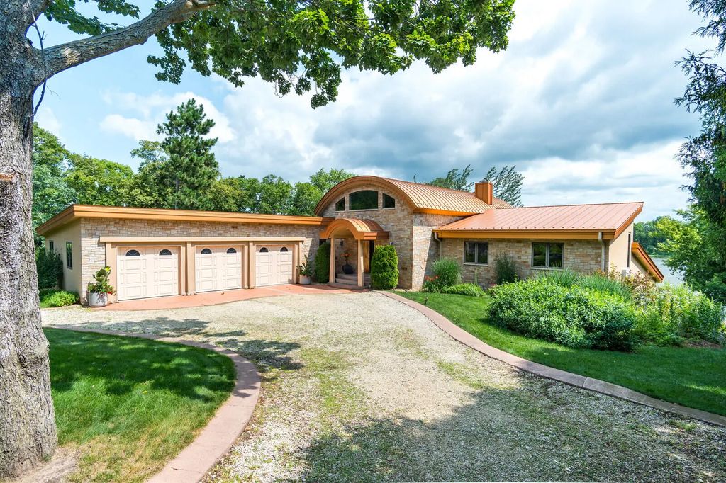30960 Old Mill Rd, Dresbach