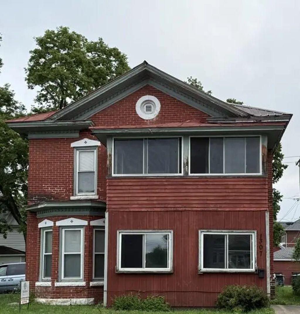 1307 Redfield St, La Crosse