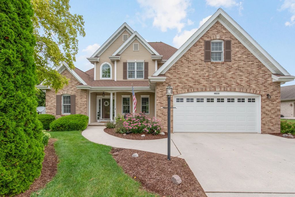 N6215 Kapur Dr, Sheboygan Falls