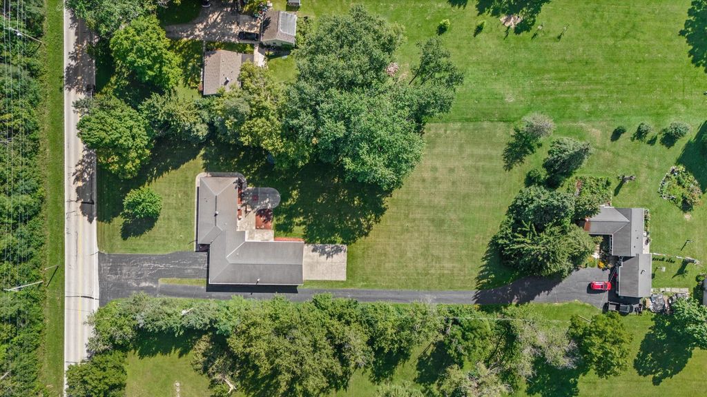 N84w19255 Menomonee Ave, Menomonee Falls