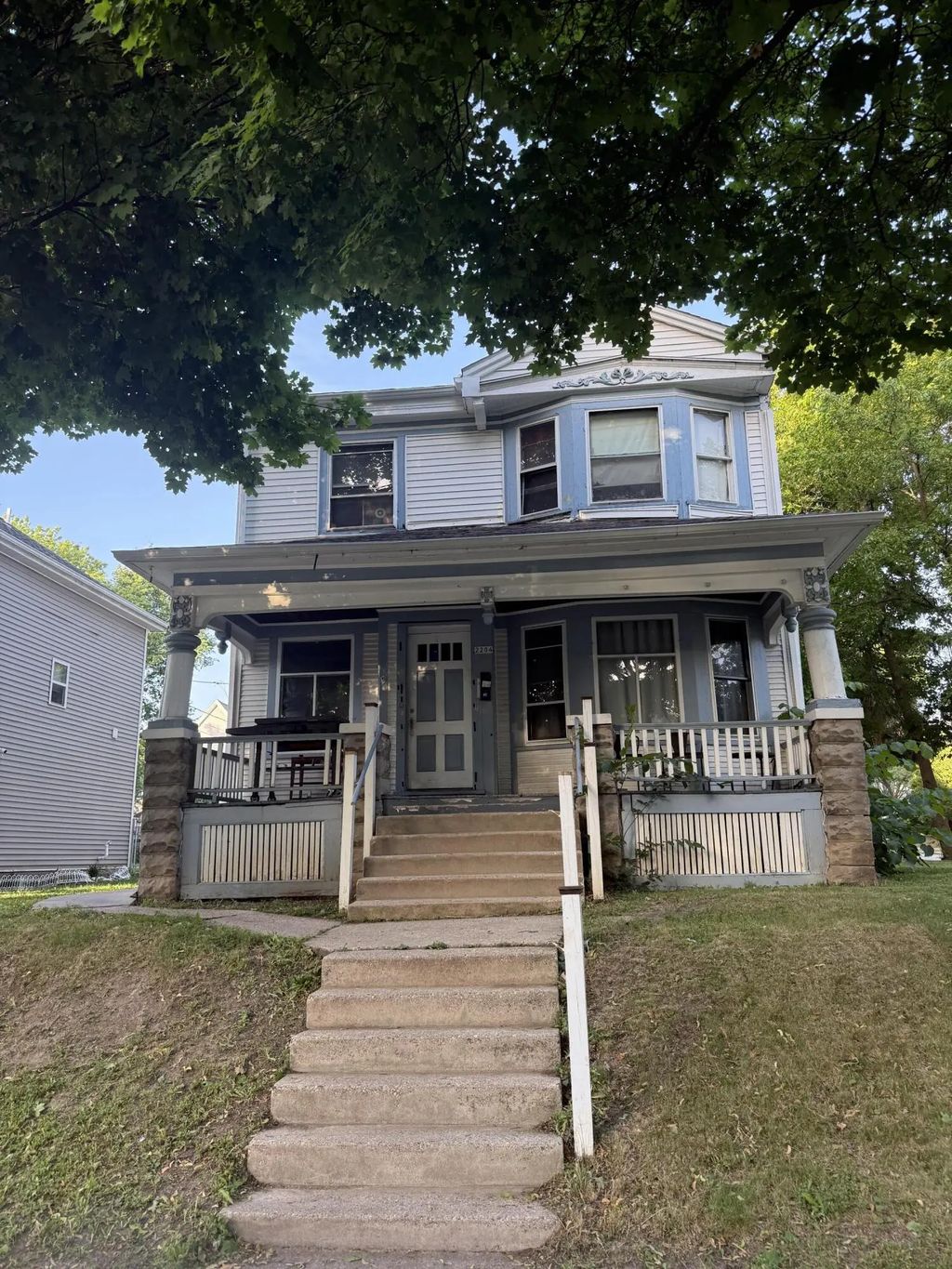 2204 N 41st St, Milwaukee