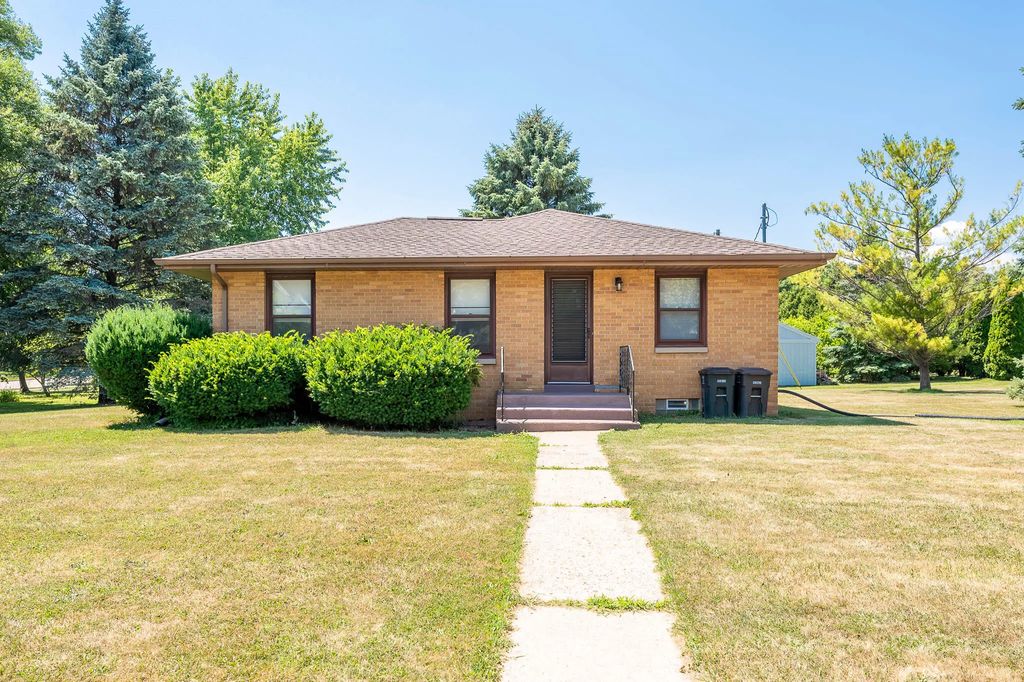 4600 W Grange Ave, Greenfield