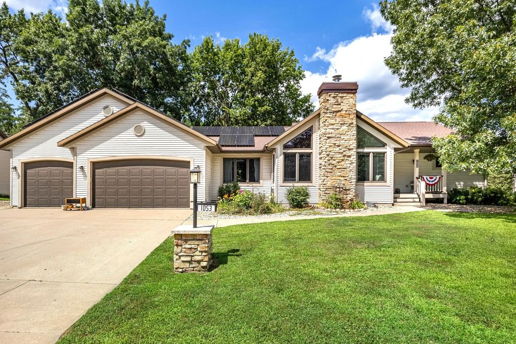 1053 Canary Ln, Onalaska