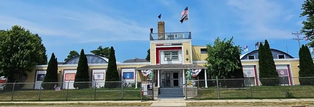 212 Hamilton St, Racine