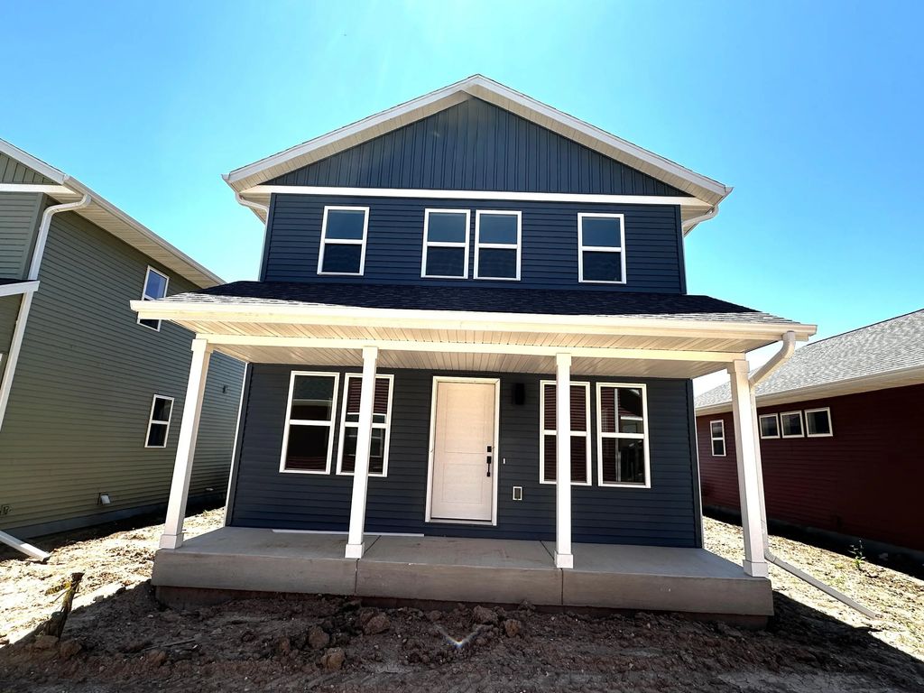 1054 Wipple Way, Sheboygan Falls