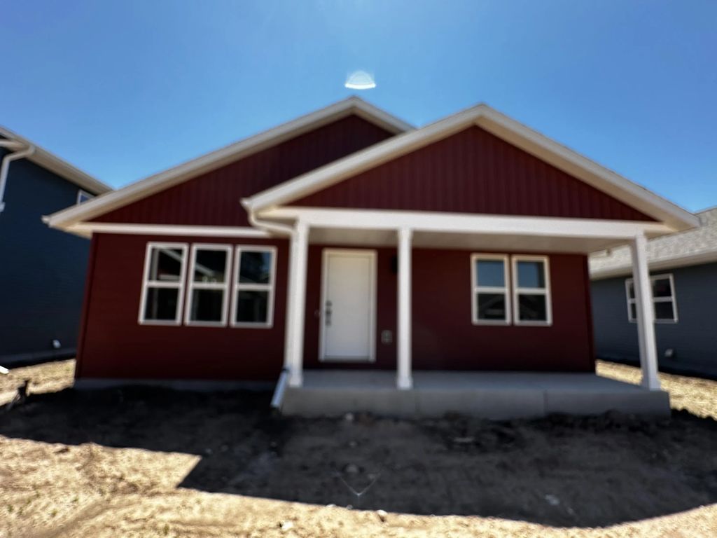 1056 Wipple Way, Sheboygan Falls