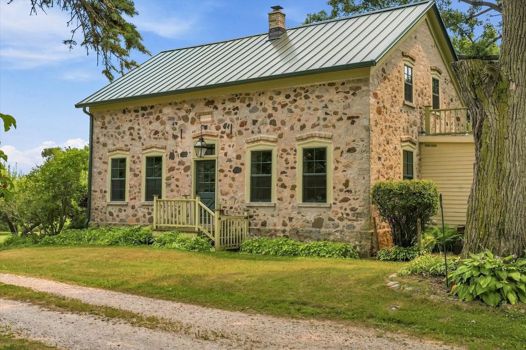 N6790 Rangeline Rd, Sheboygan Falls