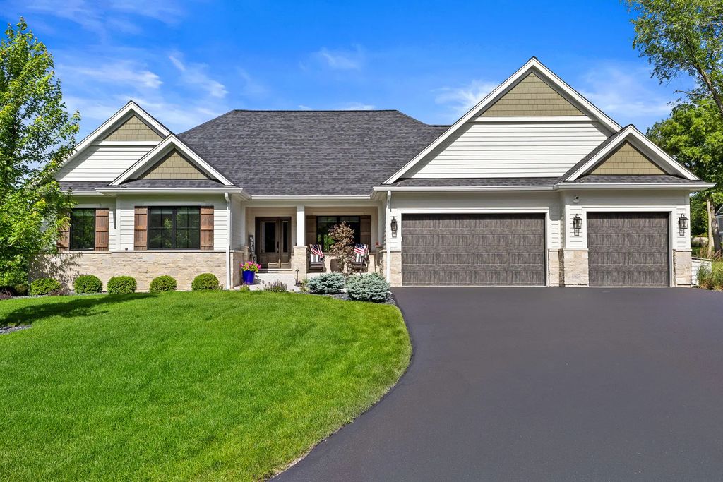 1260 Deer Ct 38-46, Geneva