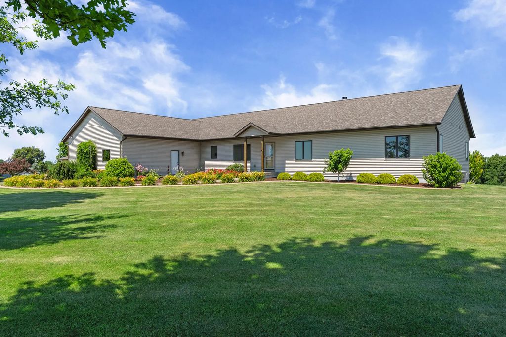 S1131 Ninety Meter Dr, Christiana