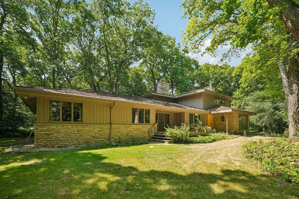 S46w28740 Perren Dale Rd, Genesee