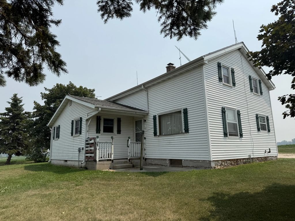 W2182 Kiel Rd, Calumet