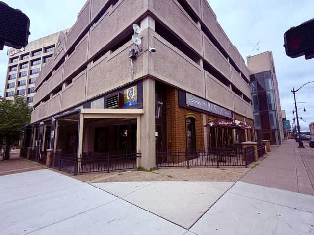 103 3rd St N, La Crosse