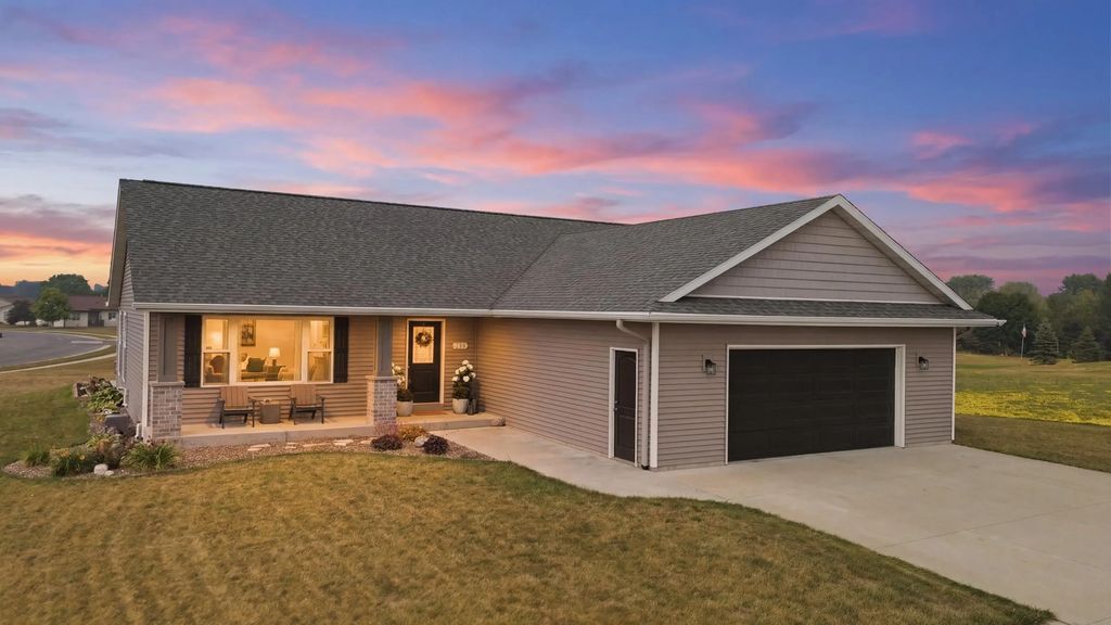 150 Grove Ct, Cedar Grove