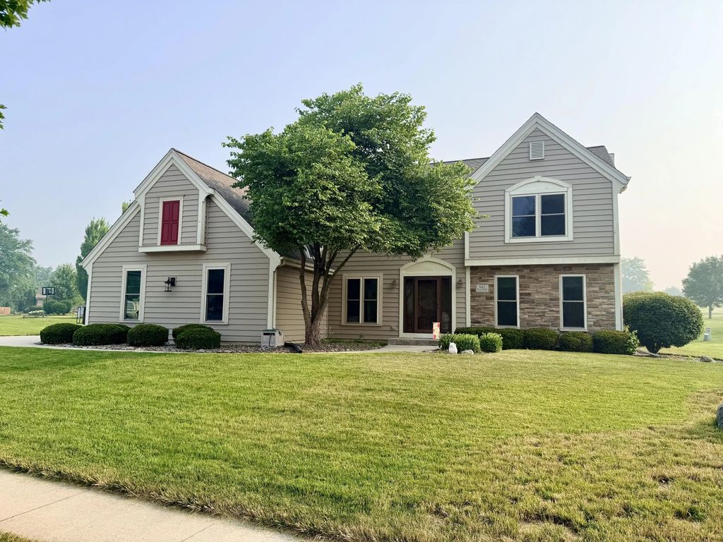 N164w20980 Glen Brooke Dr, Jackson