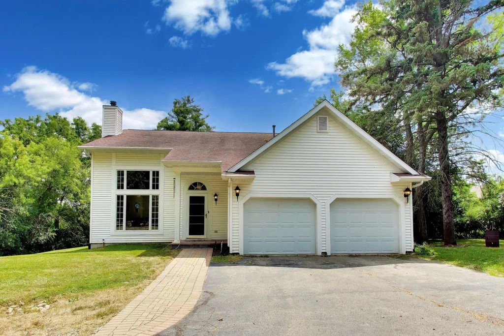 N3201 Highland Dr, Lake Geneva
