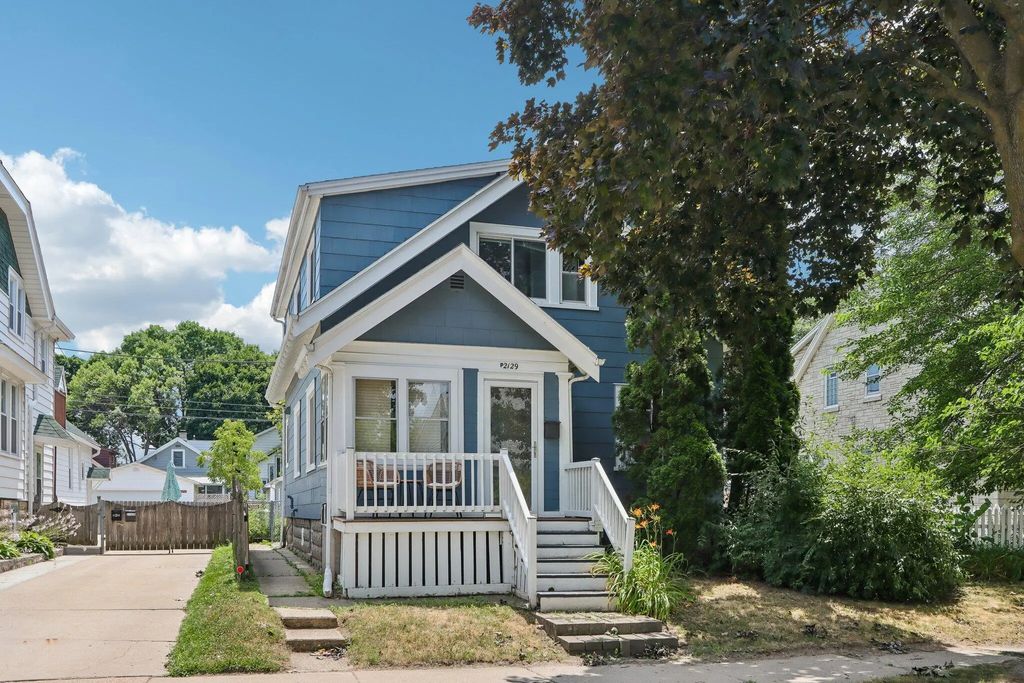 2129 E Holt Ave 2129a, Milwaukee