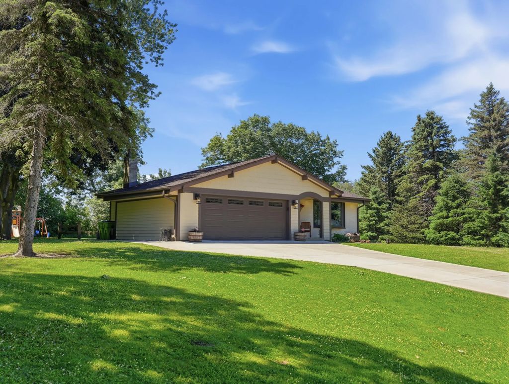 4705 Bambi Rd, Richfield