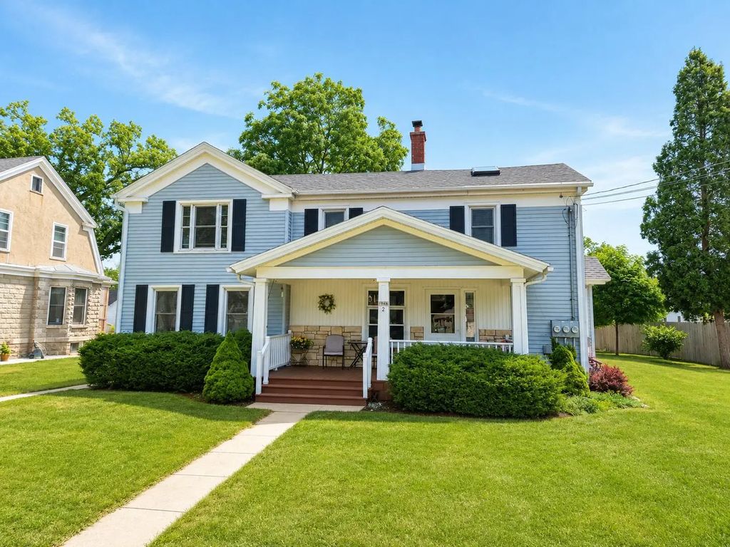 1946 Division St, East Troy