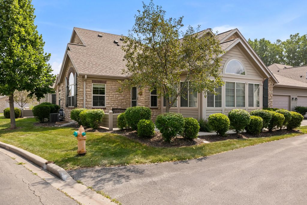 2301 E Sienna Way, Appleton