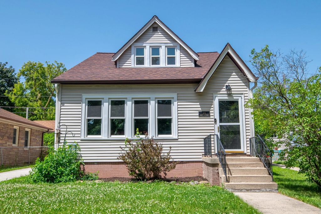 145 N 70th St, Milwaukee