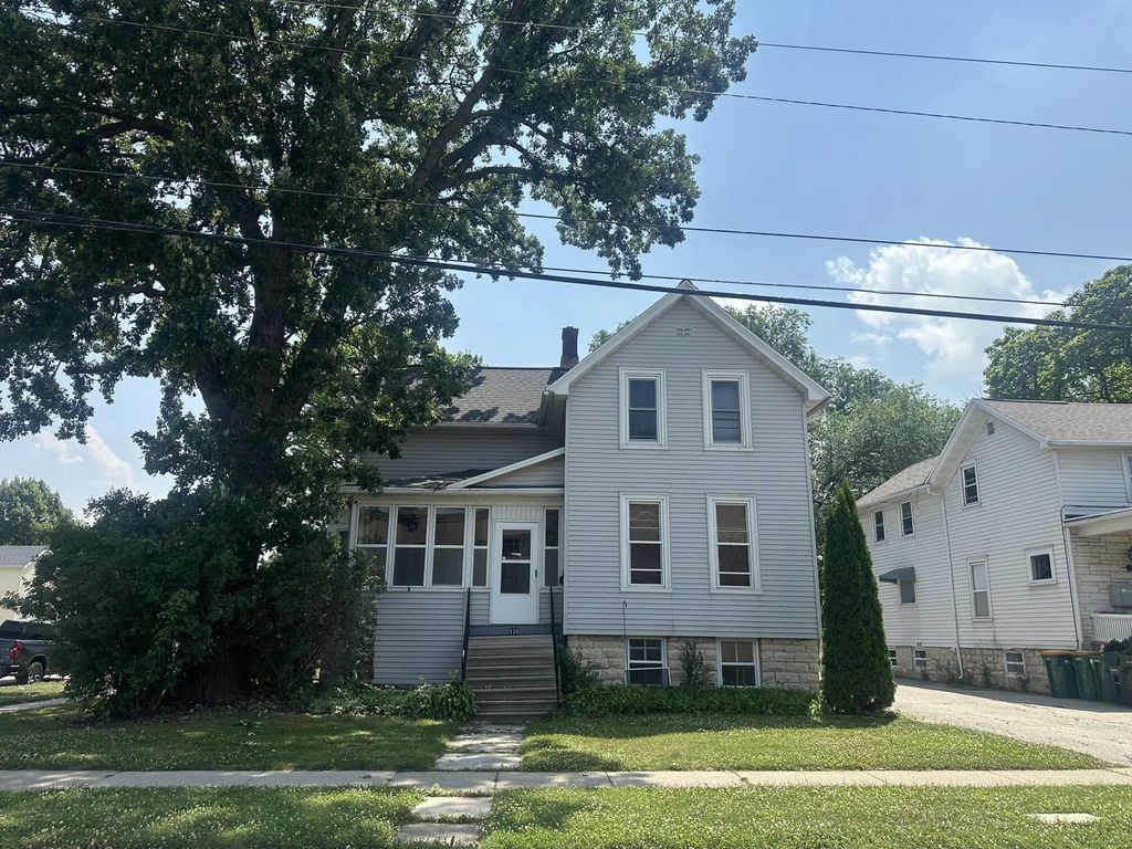 124 E Merrill Ave, Fond Du Lac
