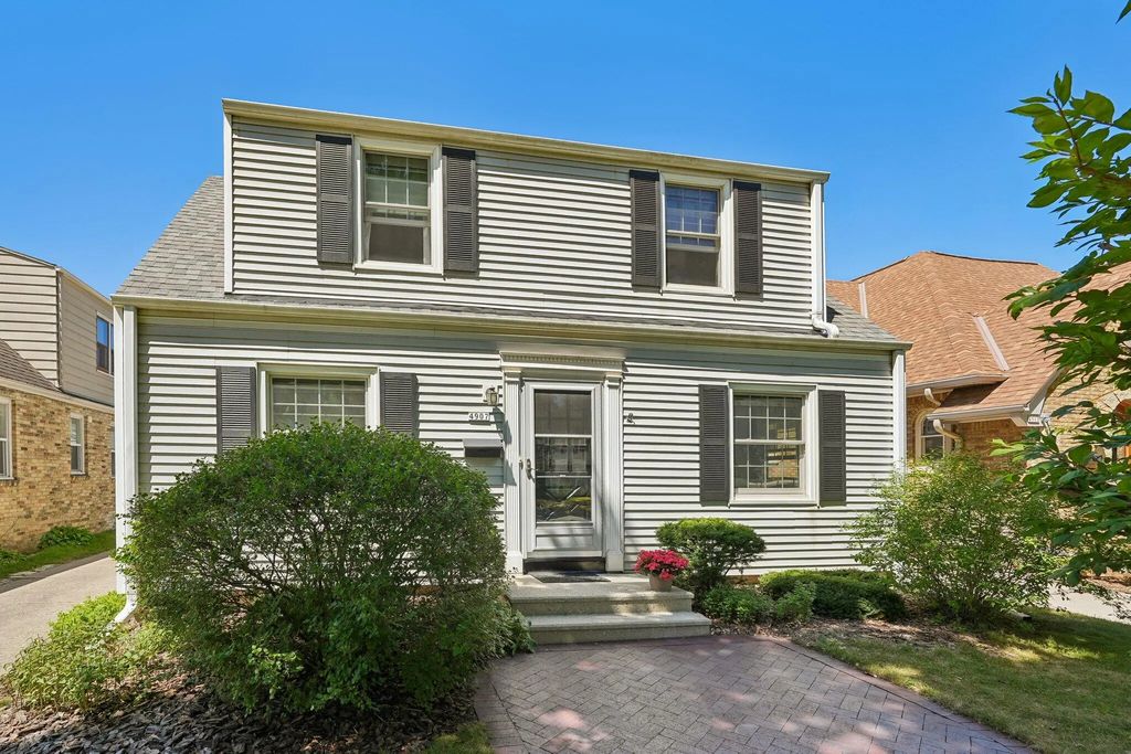 4907 N Idlewild Ave, Whitefish Bay