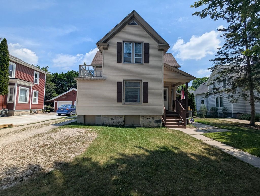 511 N Milwaukee St, Plymouth