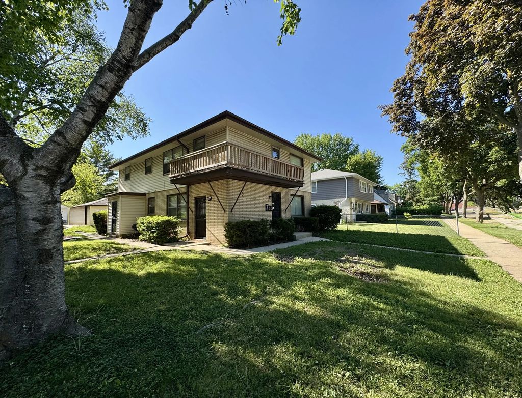 5905 N 66th St Lower, Milwaukee