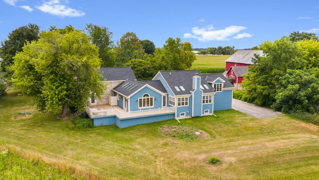 N124w16862 Lovers Ln, Germantown