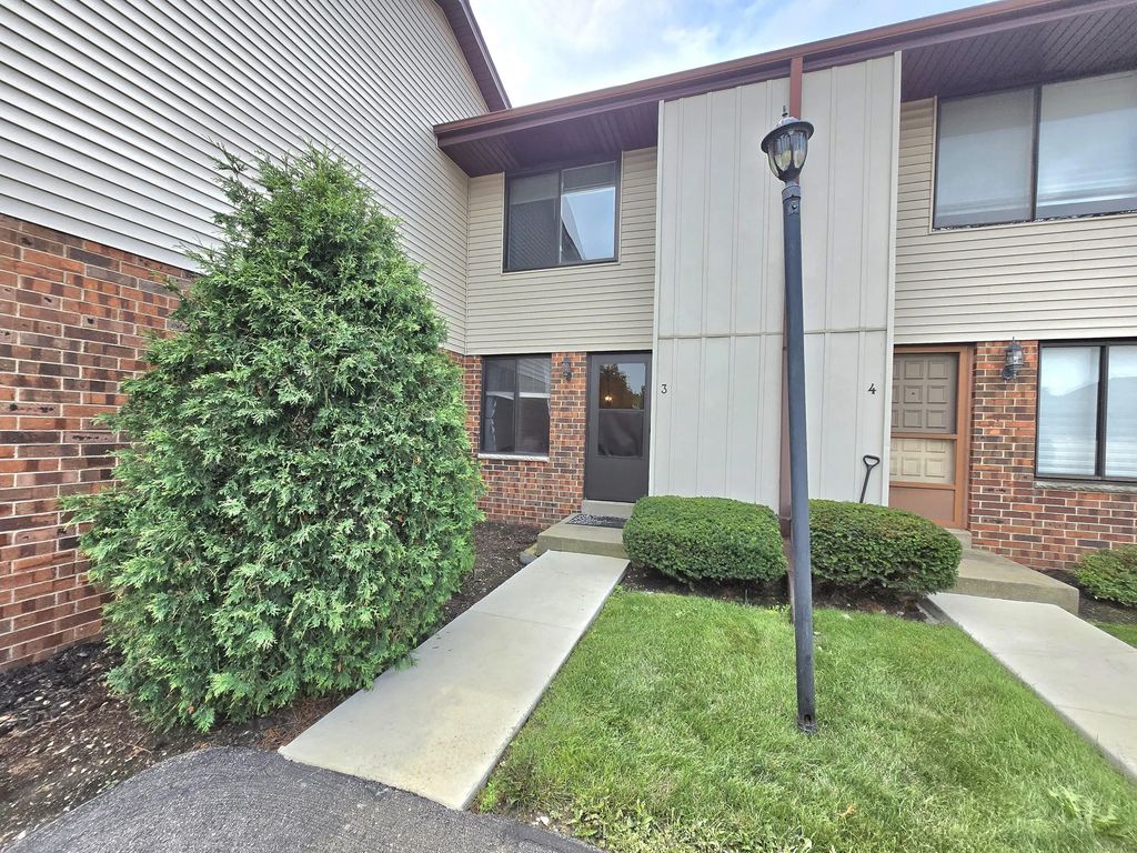 1407 Oakes Rd 3, Mount Pleasant