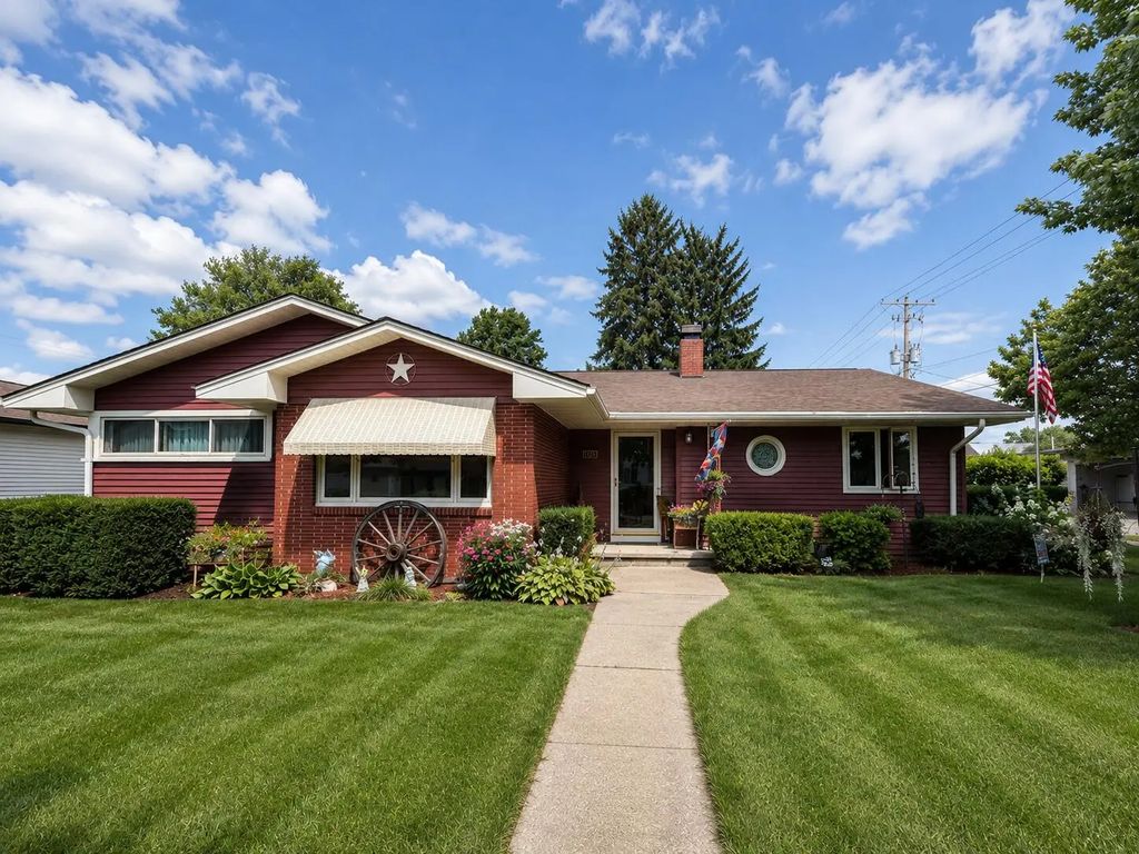 1020 East Ave, Tomah