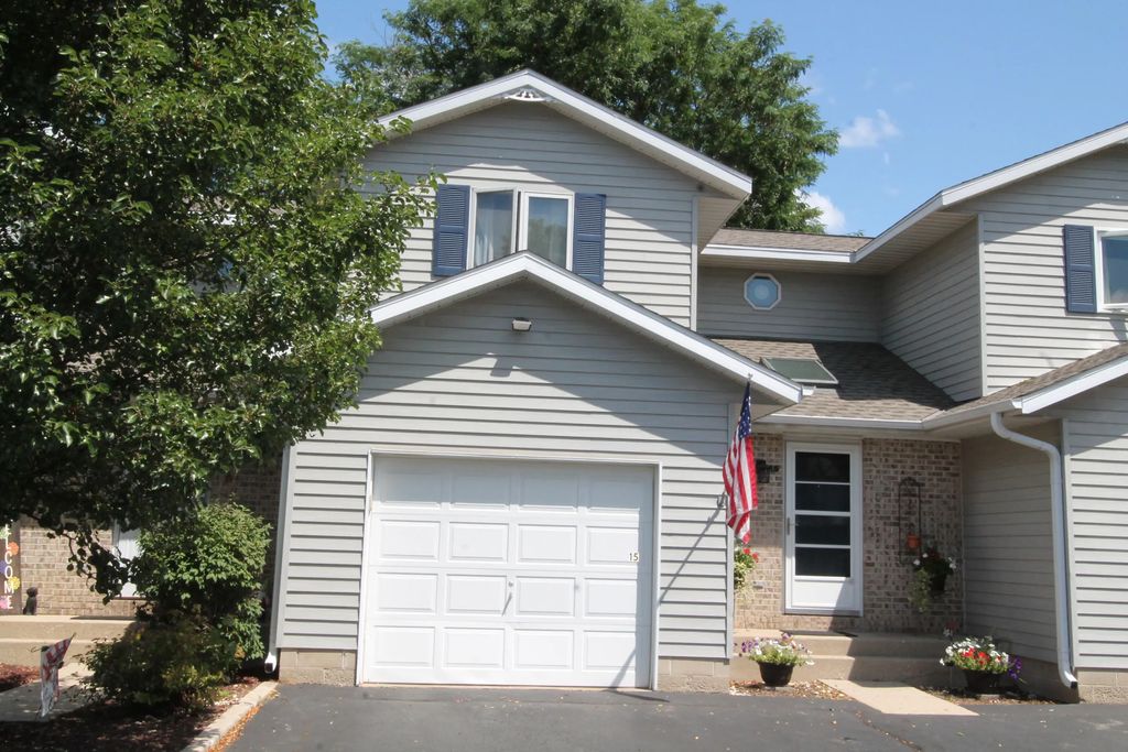 217 S 7th St 15, Waterford