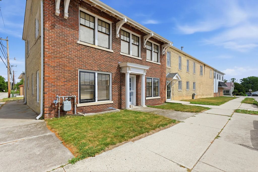 328 Fremont St, Kiel