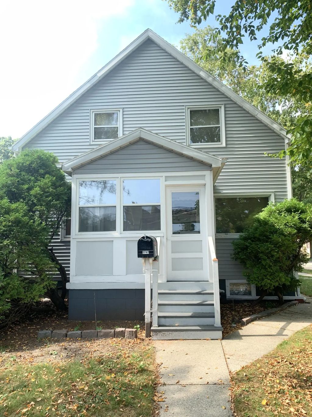 3747 S Arctic Ave, Saint Francis