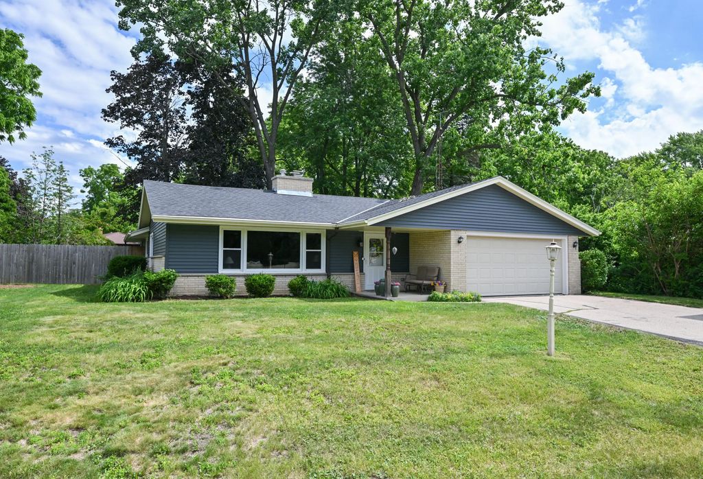4520 Garden Dr, Mount Pleasant