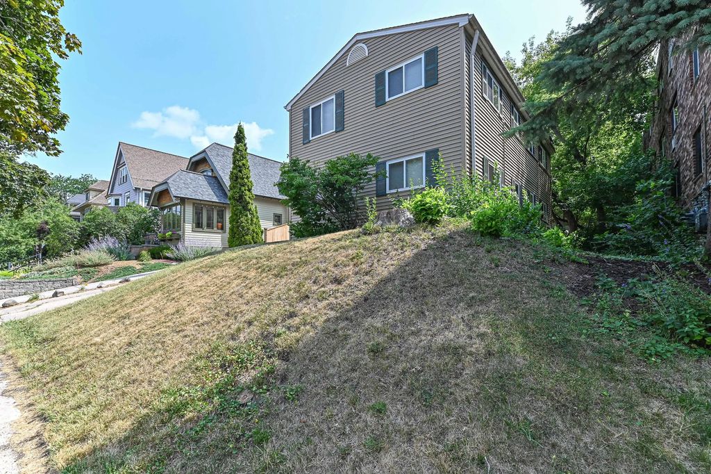 2520 N Murray Ave 2522, Milwaukee
