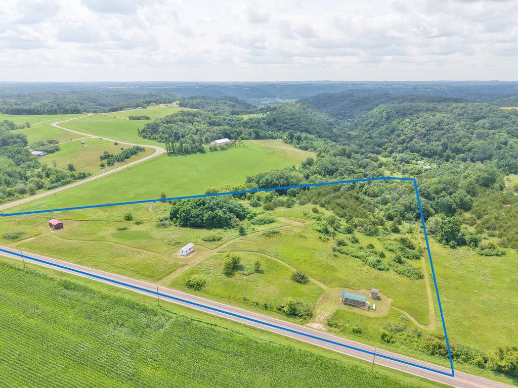 S5689 County Rd Ss Rd, Liberty