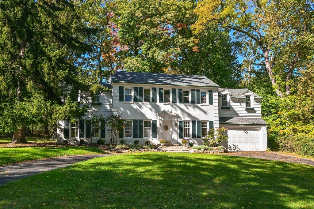 1065 Lower Ridgeway -, Elm Grove